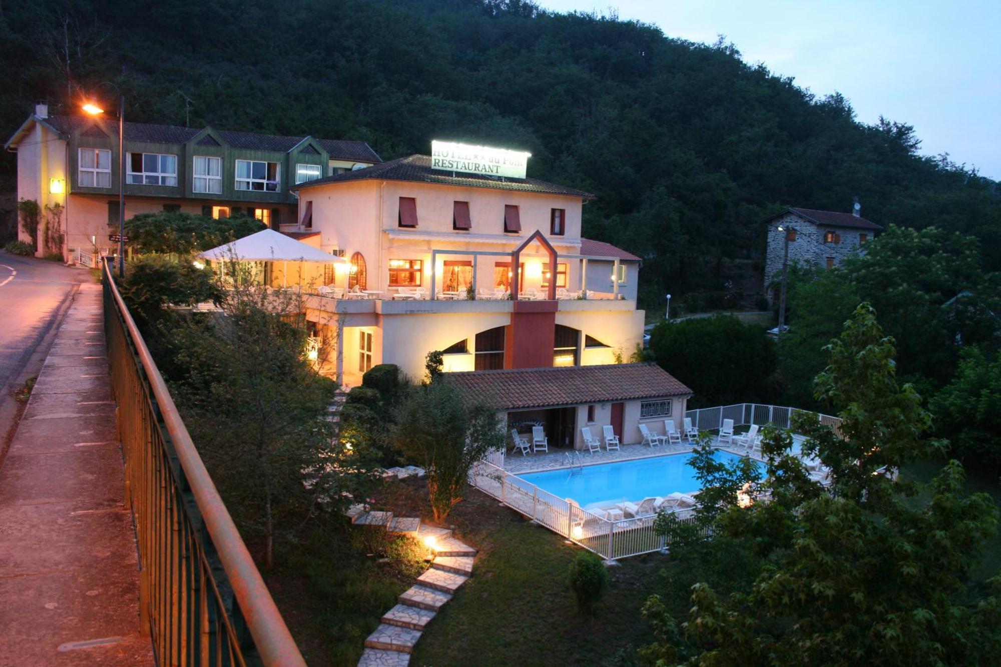 Logis Hotel Restaurant Du Pont Ambialet Exterior foto